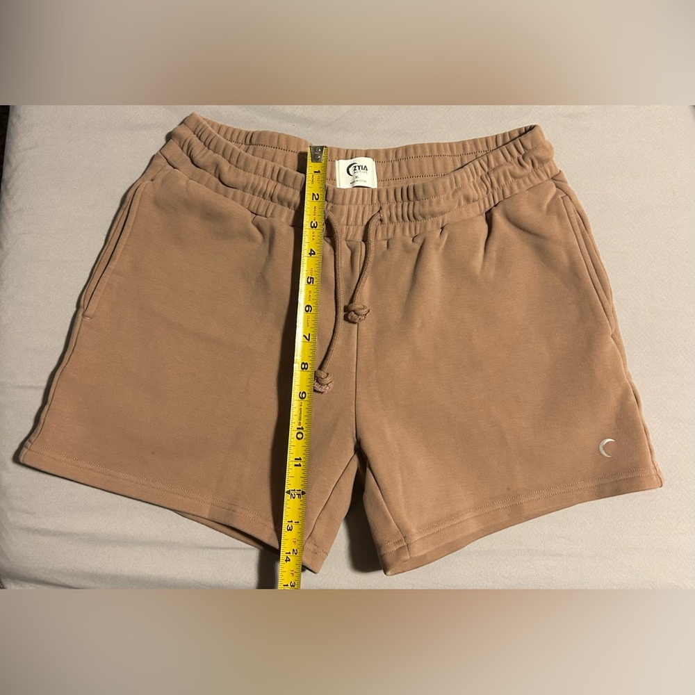 ZYIA Athletic Shorts in Light Brown Tan- size s fit - Picture 4 of 8